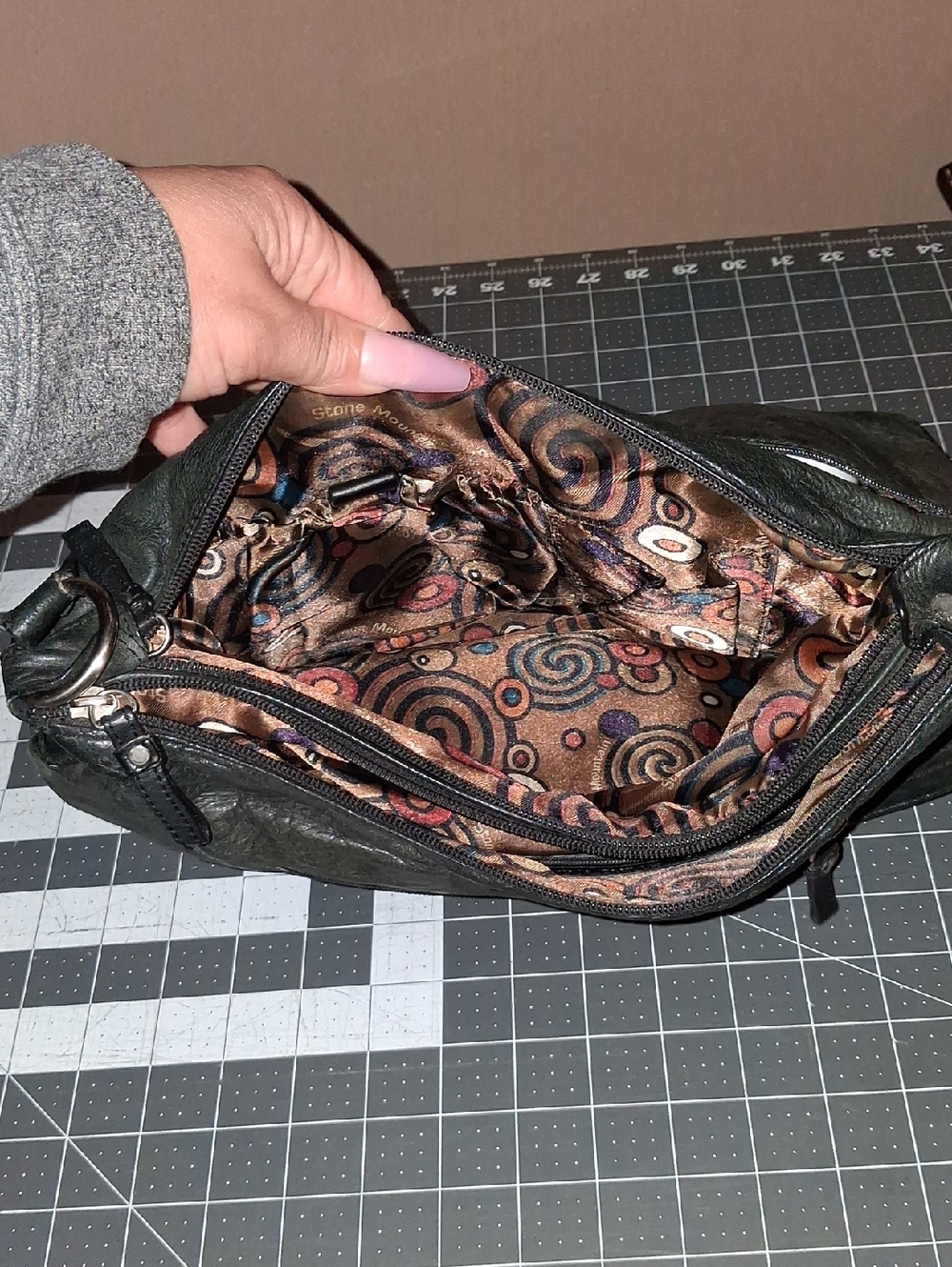Stone Mountain purse - Picture 5 of 7